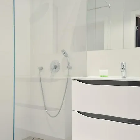 Shortstaypoland Kieslowskiego アパート ワルシャワ